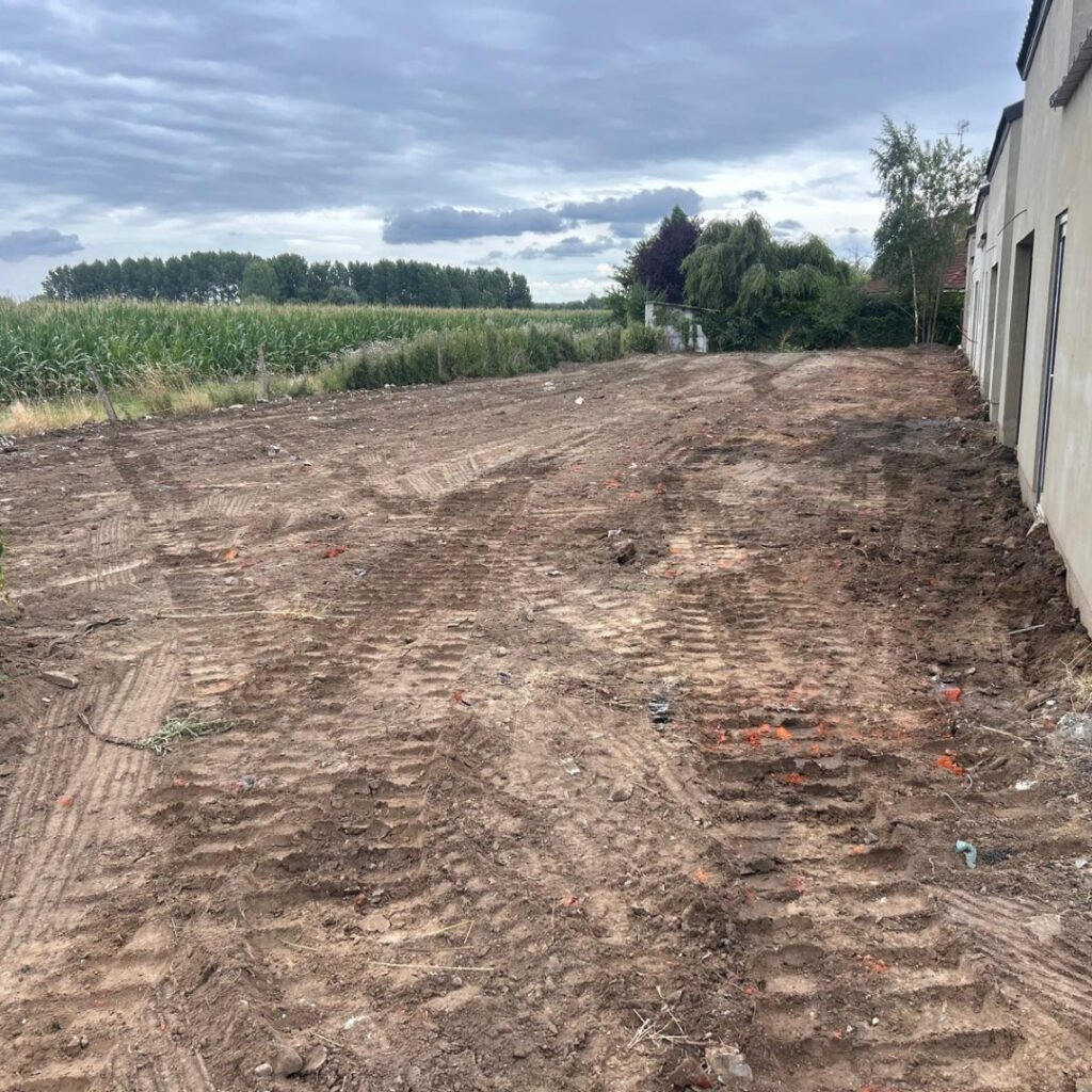 Location de pelle hydraulique avec chauffeur à Valenciennes